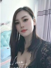 丰滿身材前凸后翘