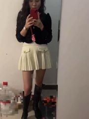 美乳骚气御姐