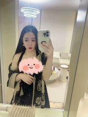 后入年轻大奶嫩妹