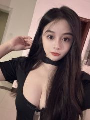 长治性感丰满翘臀美女
